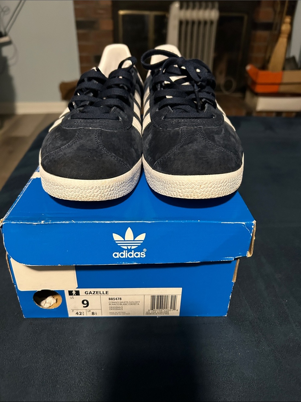 adidas Men’s Gazelle Sneakers - Navy/White